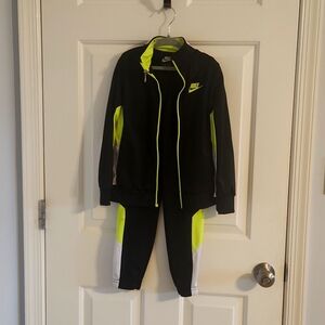 Kid Nike Sweat suit set
